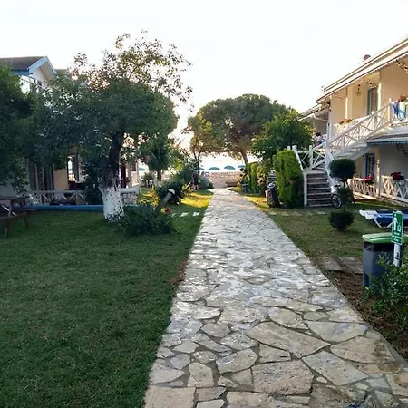 Ziya Bey Sahil Evleri *