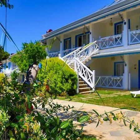 Ξενοδοχείο με διαμερίσματα Ziya Bey Sahil Evleri